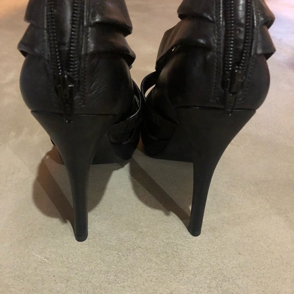 Black INC Heels - Picture 9 of 10